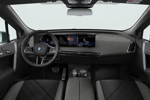 BMW Ix view 3