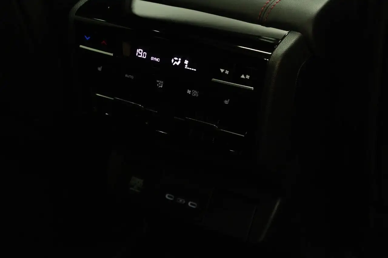 Acura MDX снимка Acura MDX