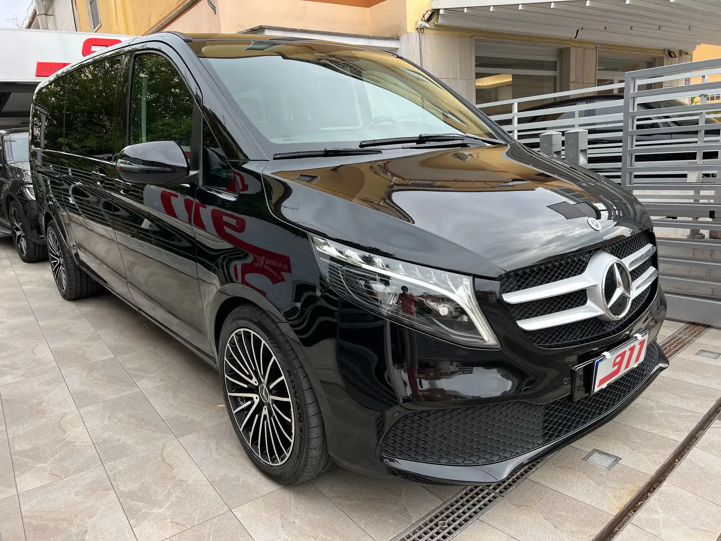 Mercedes-Benz V 300d Extralong Premium 19" Clima Post Iva esp Negru - 2