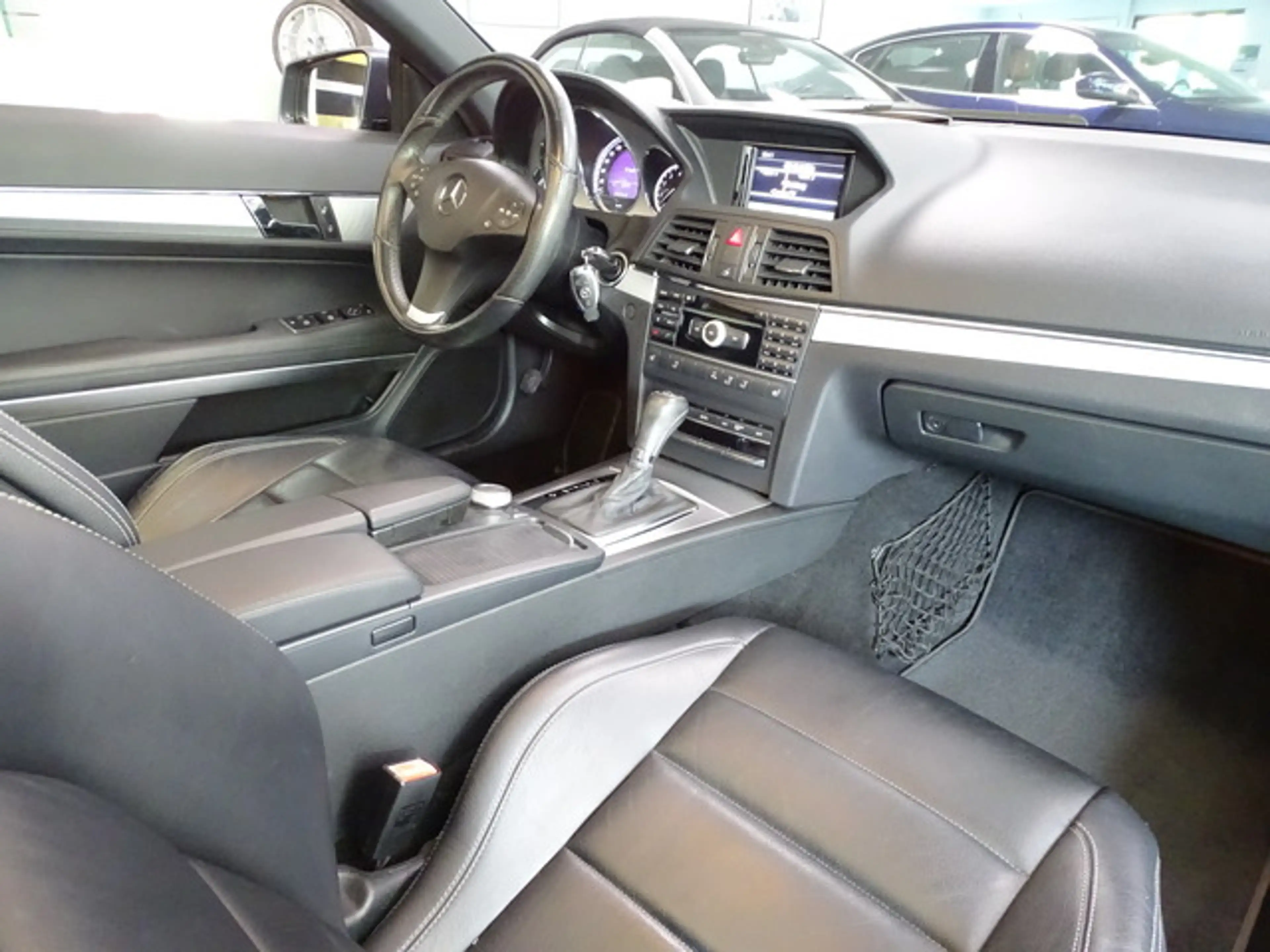 Mercedes-Benz E 250 Cabrio Autom.Leder Navi Airsc.Xenon PDC — photo 13