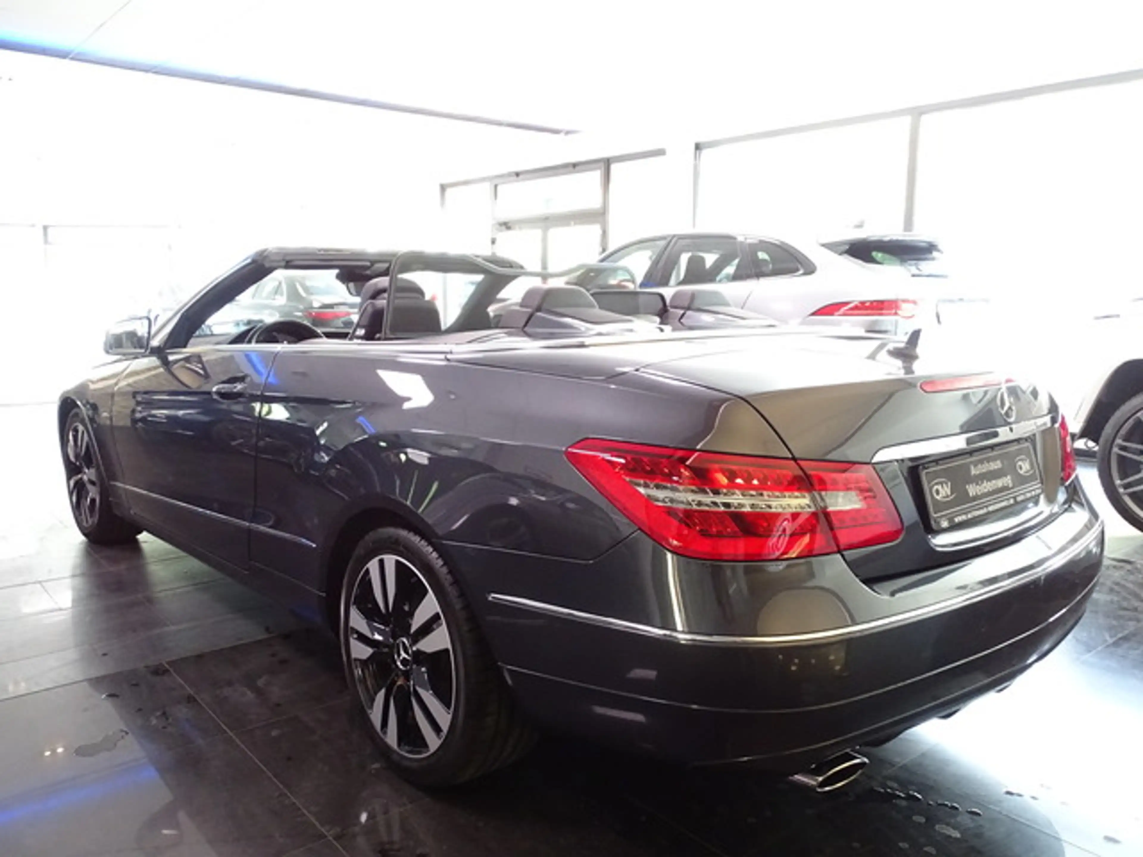 Mercedes-Benz E 250 Cabrio Autom.Leder Navi Airsc.Xenon PDC — photo 7