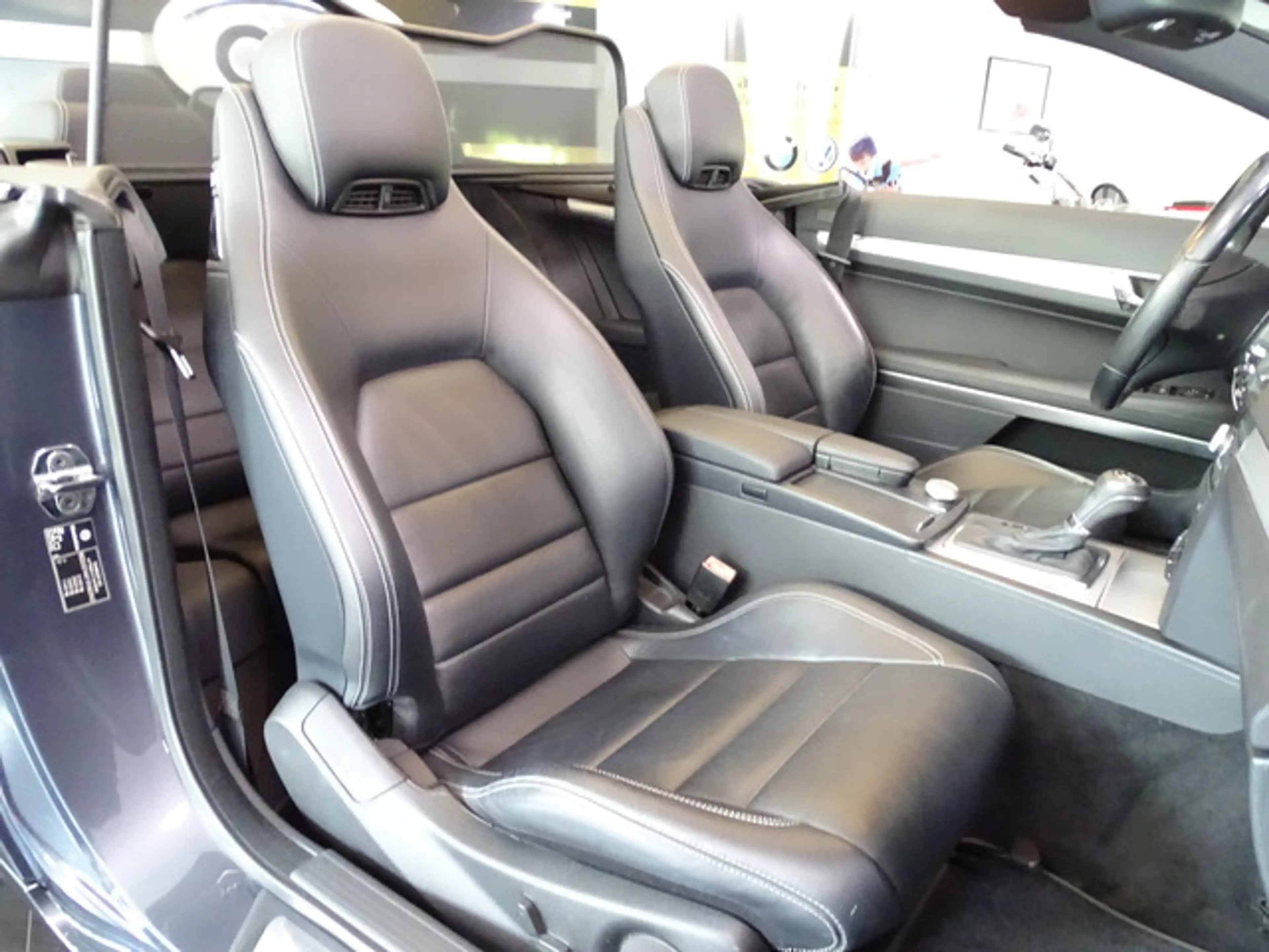 Mercedes-Benz E 250 Cabrio Autom.Leder Navi Airsc.Xenon PDC — photo 14