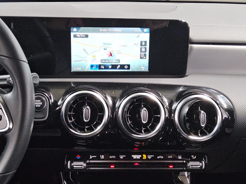 Mercedes-Benz CLA 250 Shooting Brake e Progressive Navi LED — photo 7