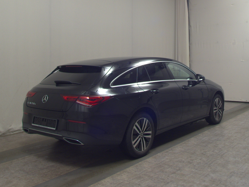 Mercedes-Benz CLA 250 Shooting Brake e Progressive Navi LED — photo 4