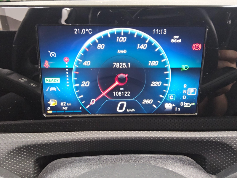 Mercedes-Benz CLA 250 Shooting Brake e Progressive Navi LED — photo 8