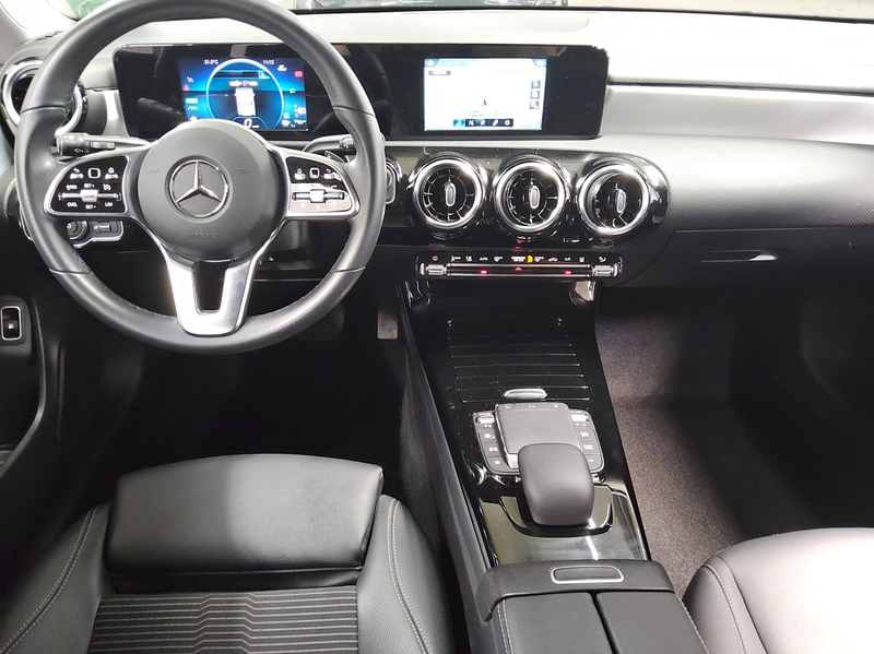 Mercedes-Benz CLA 250 Shooting Brake e Progressive Navi LED — photo 5