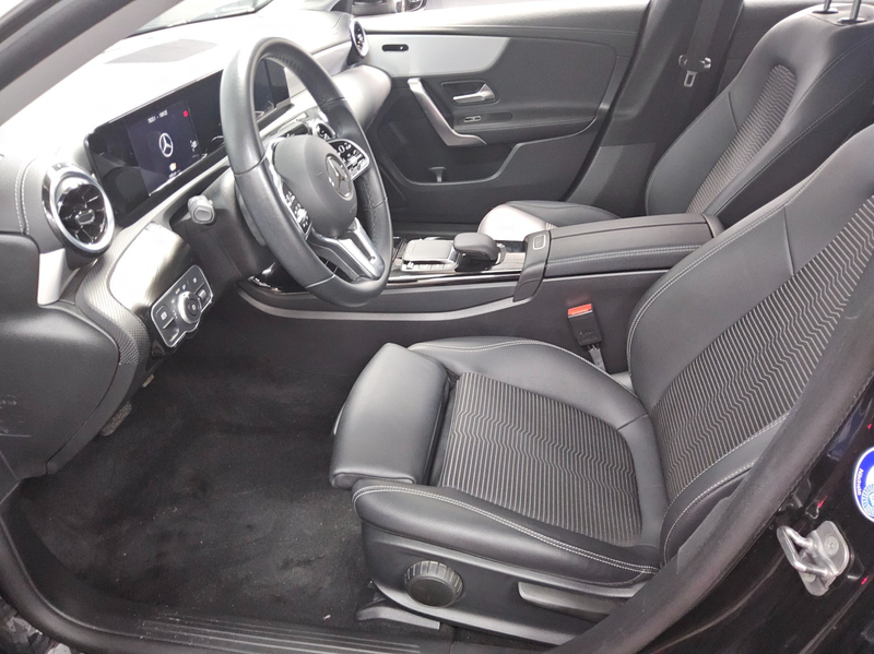 Mercedes-Benz CLA 250 Shooting Brake e Progressive Navi LED — photo 9
