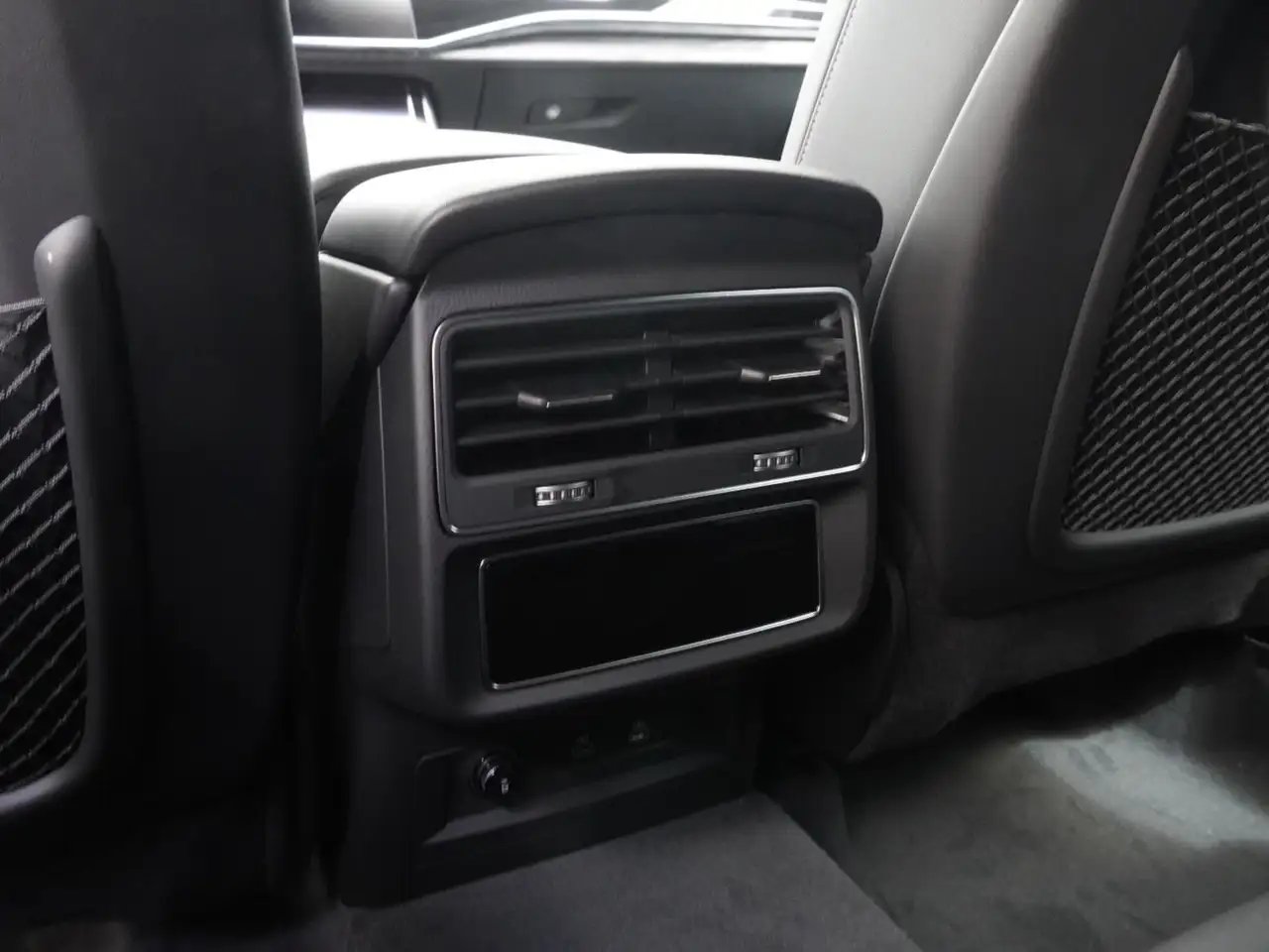 Audi Q7 photo Audi Q7