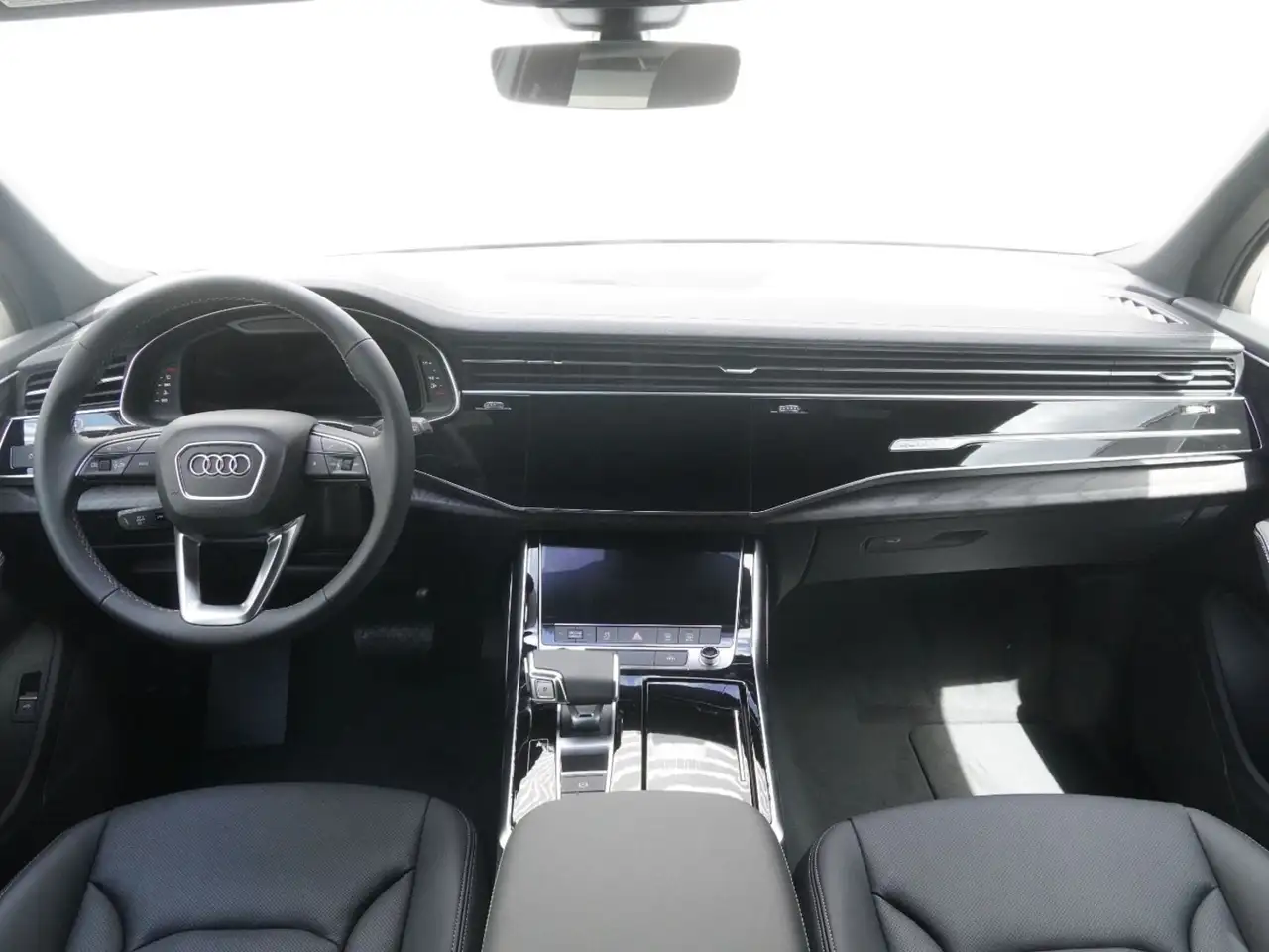 Audi Q7 photo Audi Q7