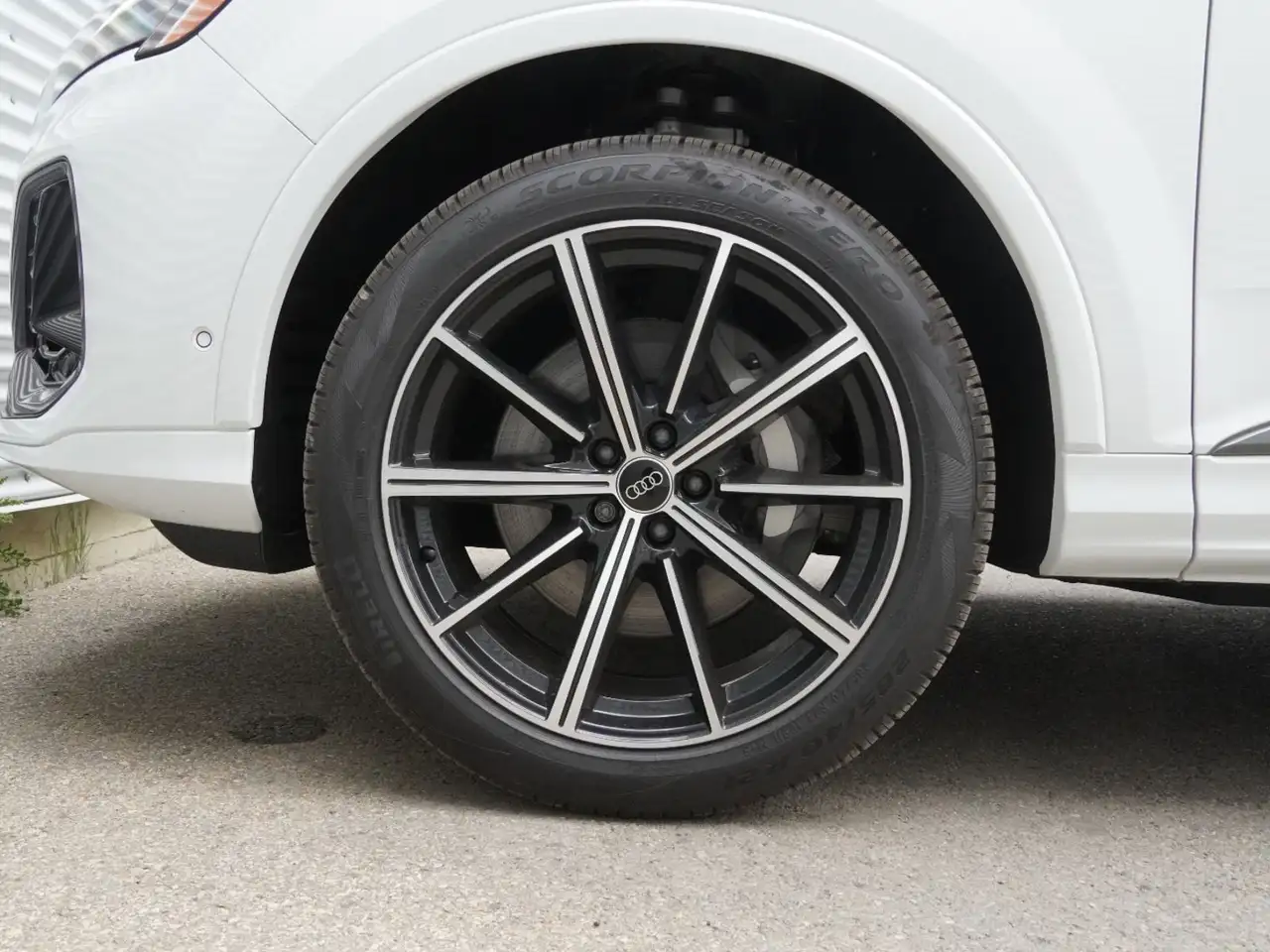Audi Q7 photo Audi Q7