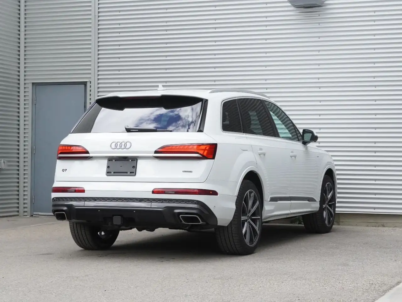 Audi Q7 photo Audi Q7