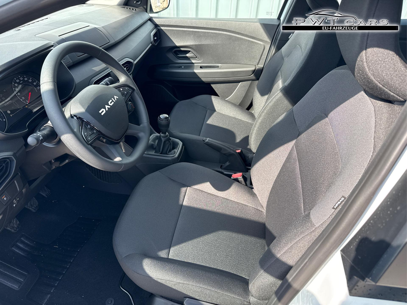 Dacia Sandero Essential TCe 90 PS Klima-DAB-LED-Tempomat-Limi... — photo 8