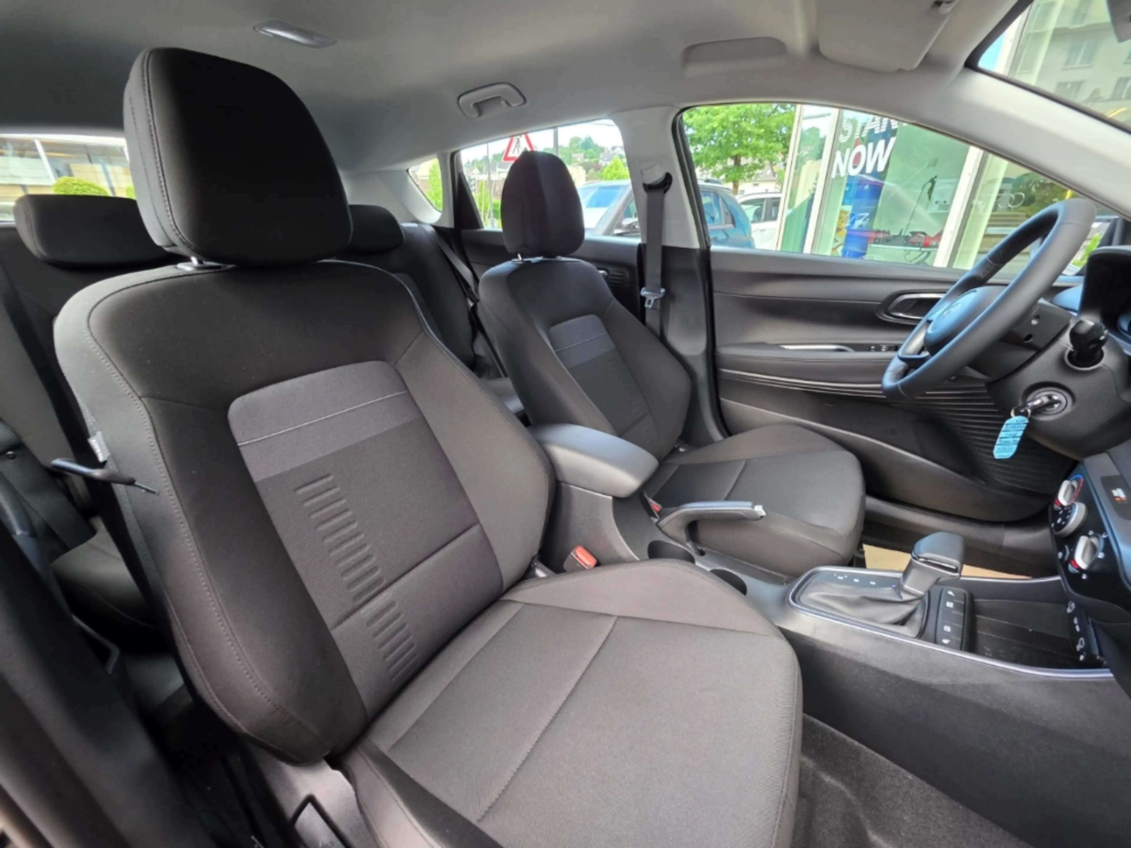 Hyundai BAYON 1.0 T-GDI 7-DCT Trend MY26 / Navi / Voll-LED / Kam — photo 13