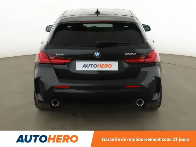 BMW 1 Series view 5