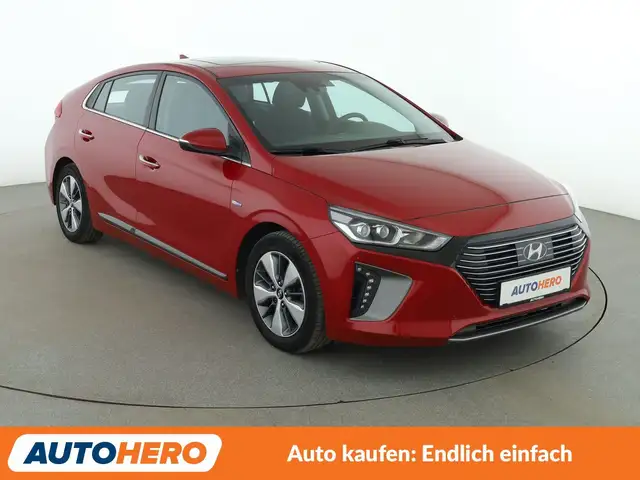 Hyundai Ioniq view 8