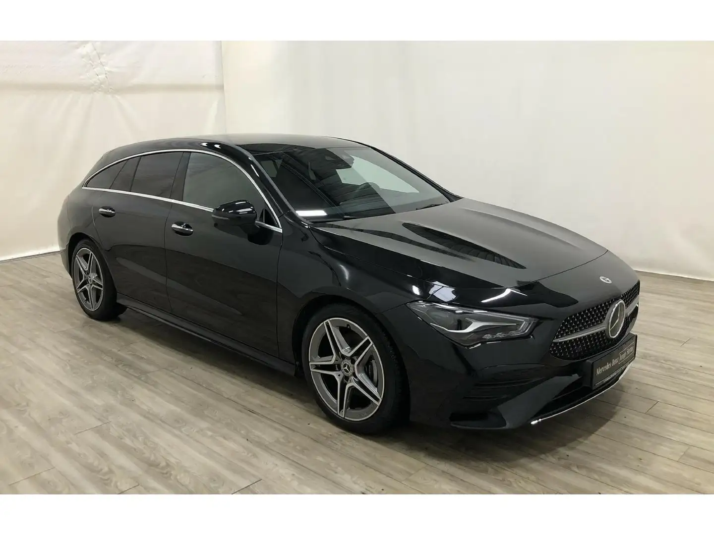 Mercedes-Benz CLA 180 SB AMG Distro*AHK*Kamera*LED*Ambientebel Schwarz - 2