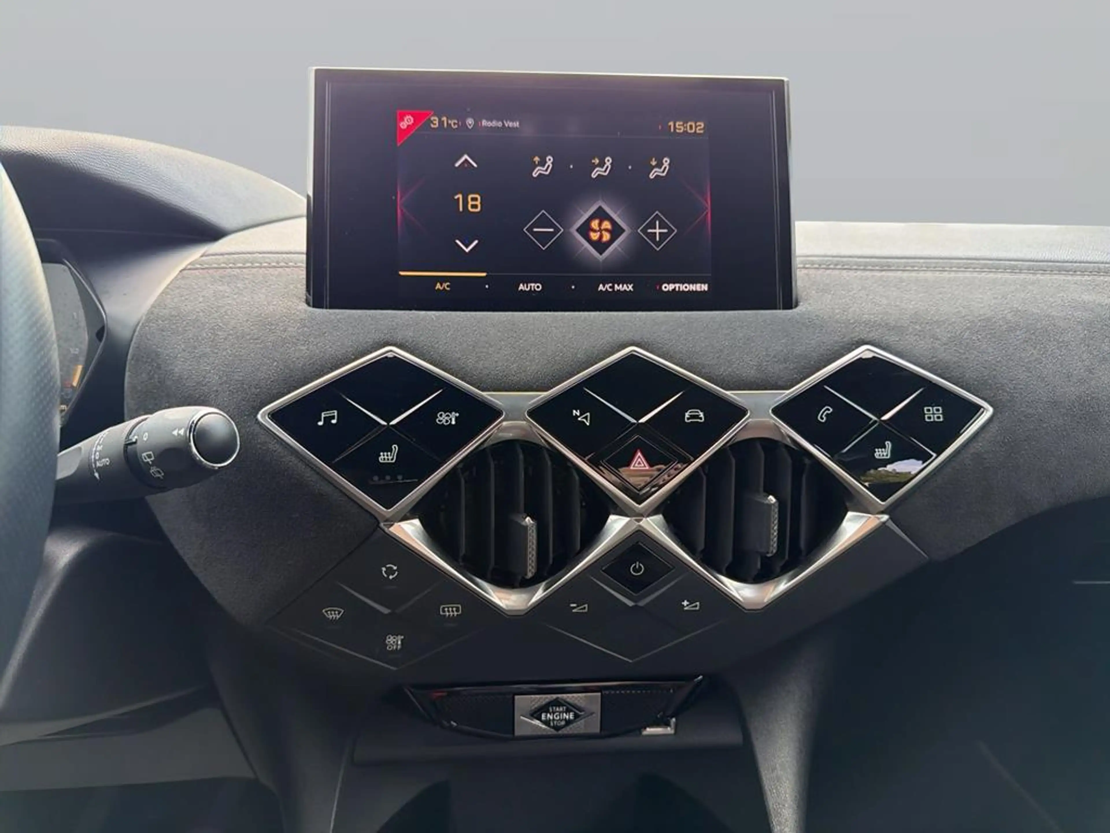 DS Automobiles DS 3 Crossback Performance Line KLIMA+SITZHZG — photo 14