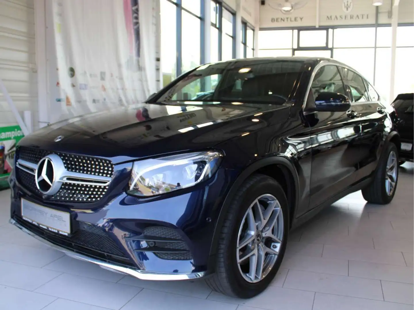 Mercedes-Benz GLC 250 4 MATIC COUPE AMG LINE PANO CUIR NAVI 1 HAND Blauw - 2