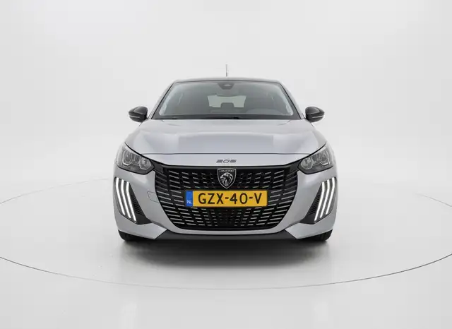 Peugeot 208 view 8