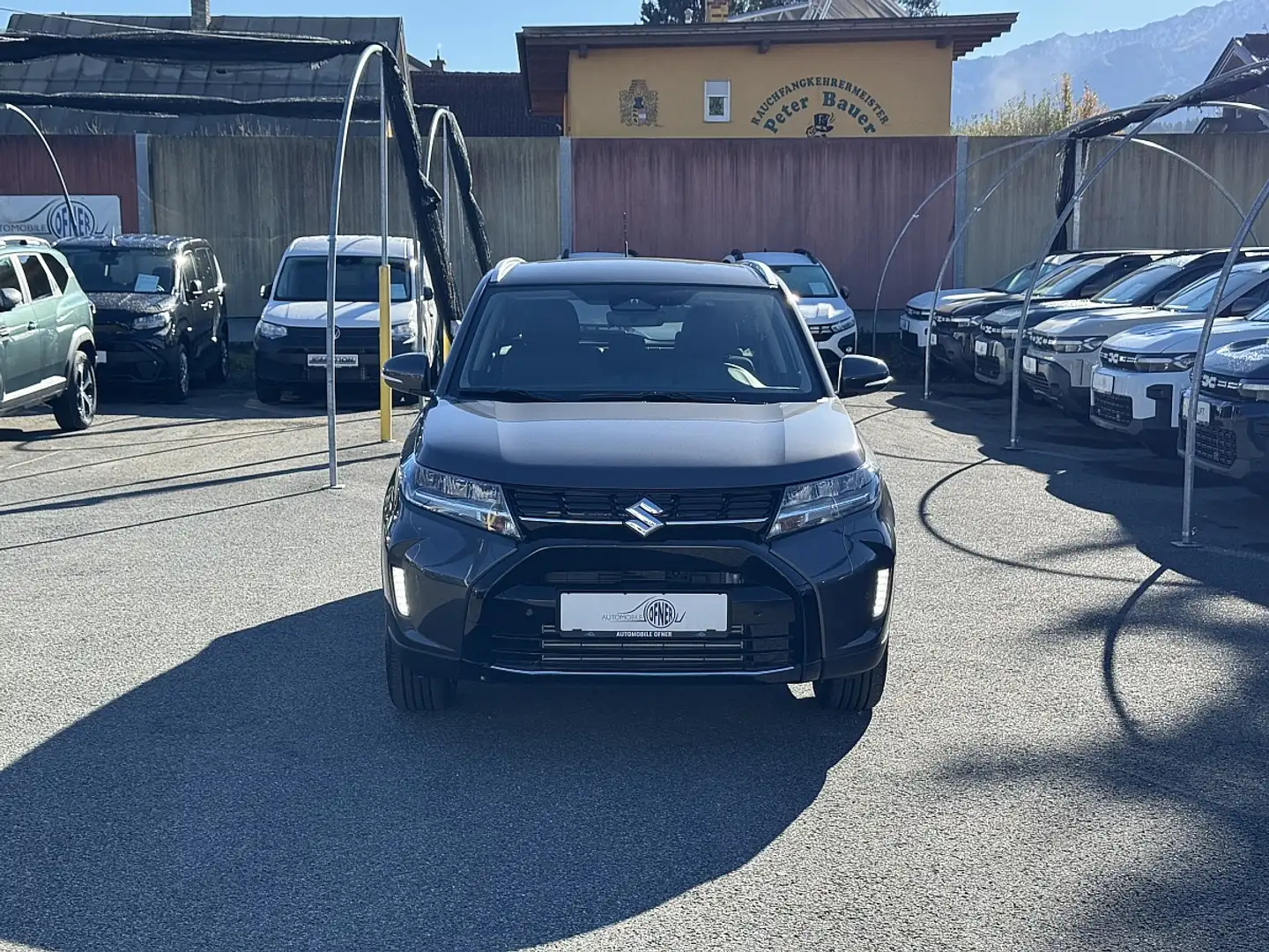 Suzuki Vitara 1,4 Hybrid ALLGRIP flash Automatik LED PDC Kame... Grau - 2
