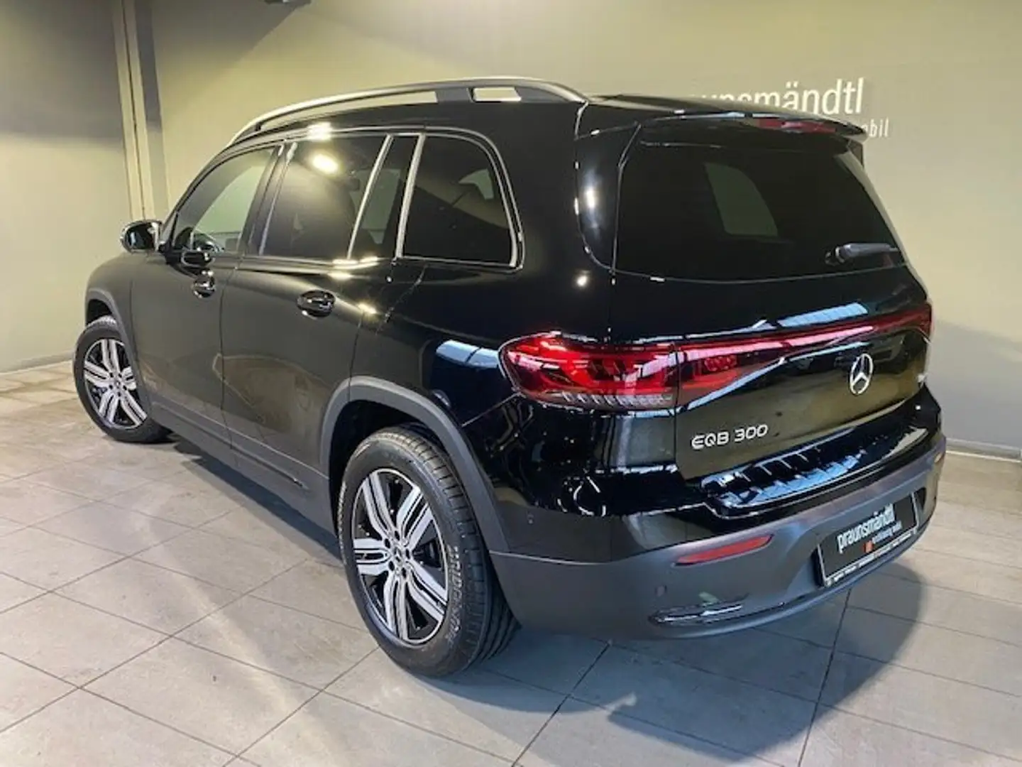 Mercedes-Benz EQB 300 4M Progressive/Advanced/Night/Memory/DIS Schwarz - 2