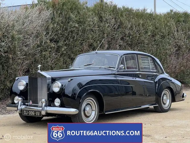 Rolls-Royce Cloud Silver