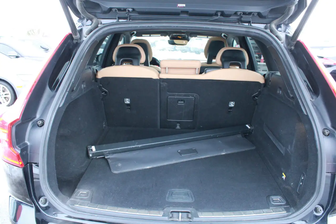 Volvo XC60 снимка Volvo XC60