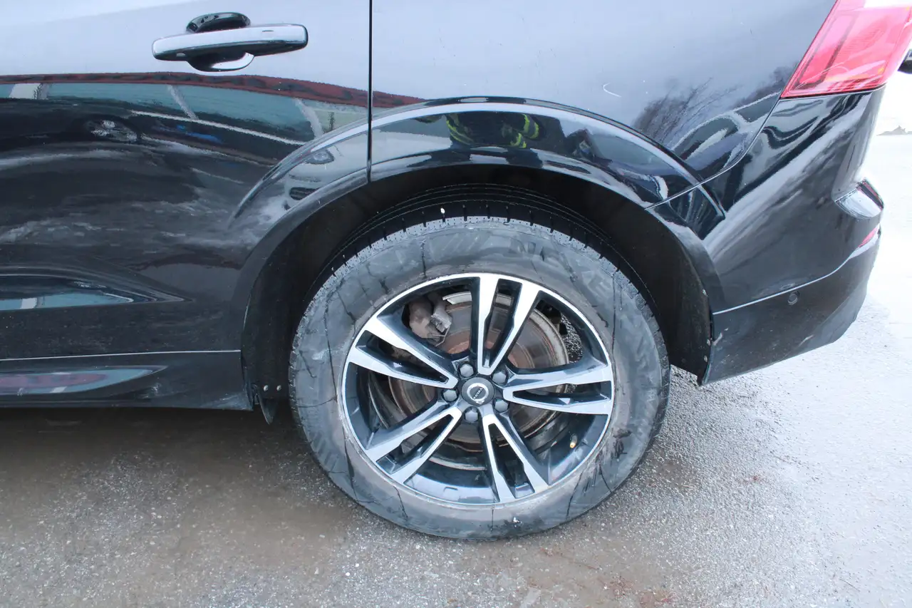 Volvo XC60 снимка Volvo XC60