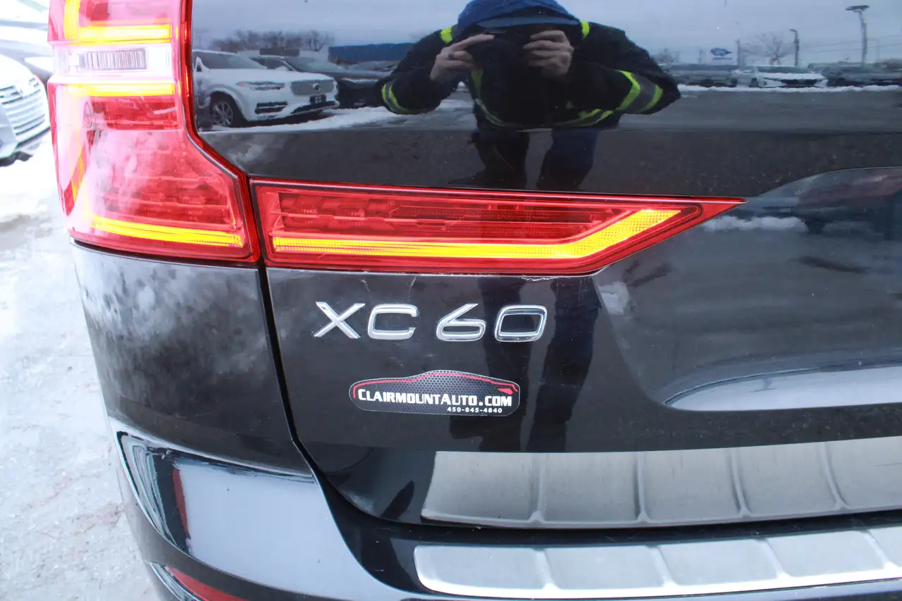 Volvo XC60 снимка Volvo XC60