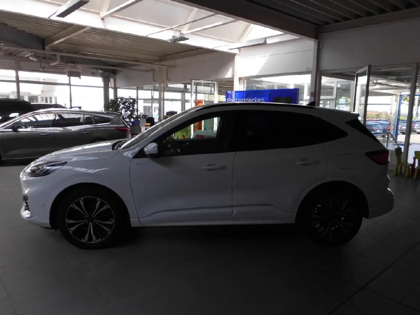 Ford Kuga Kuga 1.5 EcoBoost ST-Line Start/Stopp (EURO 6d) Blanc - 2