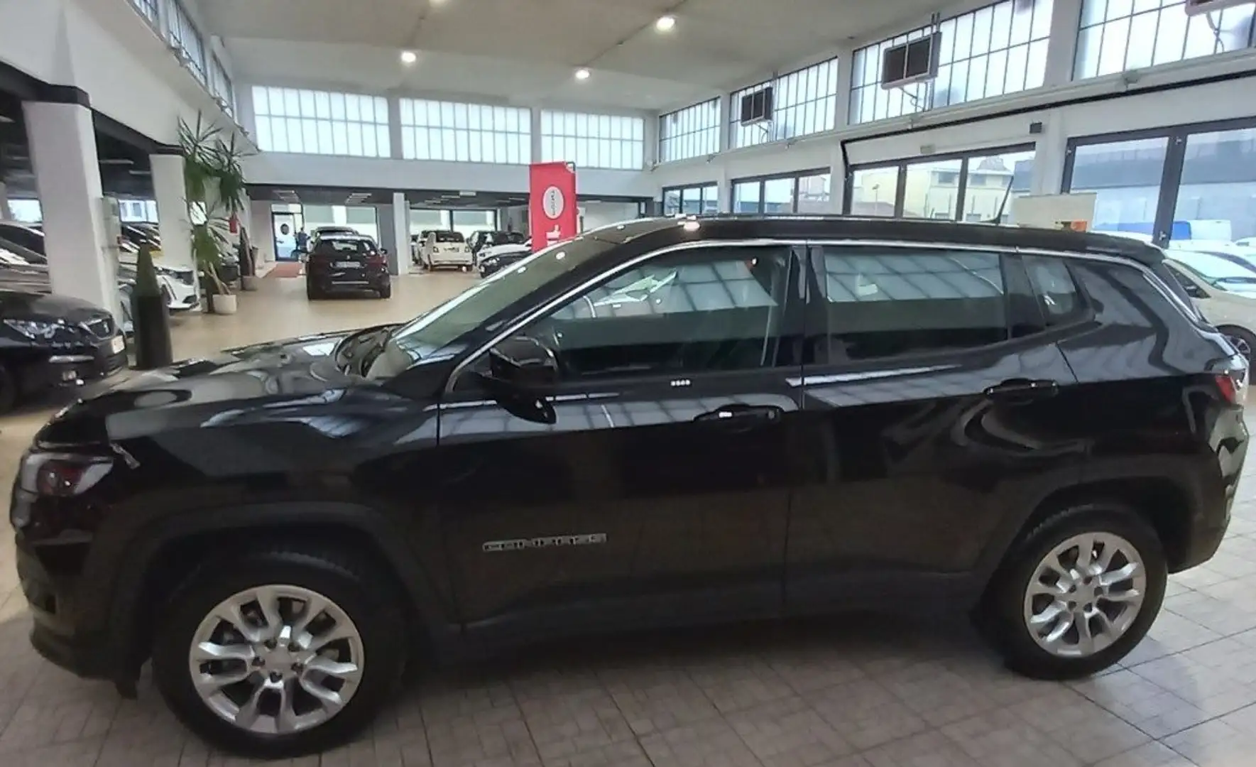 Jeep Compass 1.5 Turbo T4 130 CV MHEV 2WD Altitude Noir - 2