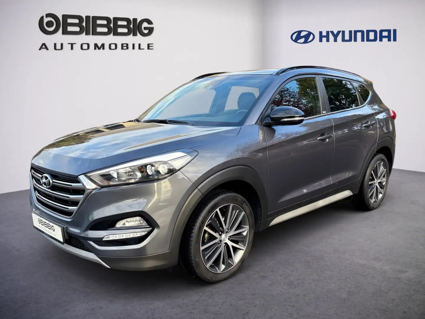 Hyundai TUCSON 1.6 Passion + 4WD SHZ KAMERA NAVI LED Gris - 1