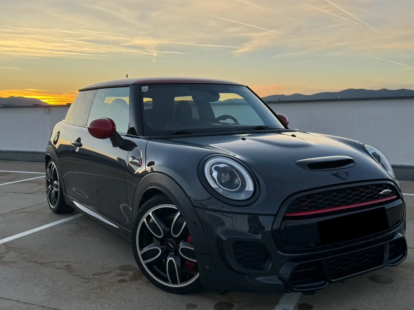 MINI John Cooper Works Hatch Grau - 2