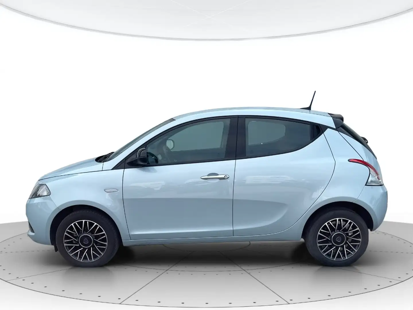 Lancia Ypsilon 1.0 Hybrid 70cv Platino Verde - 2
