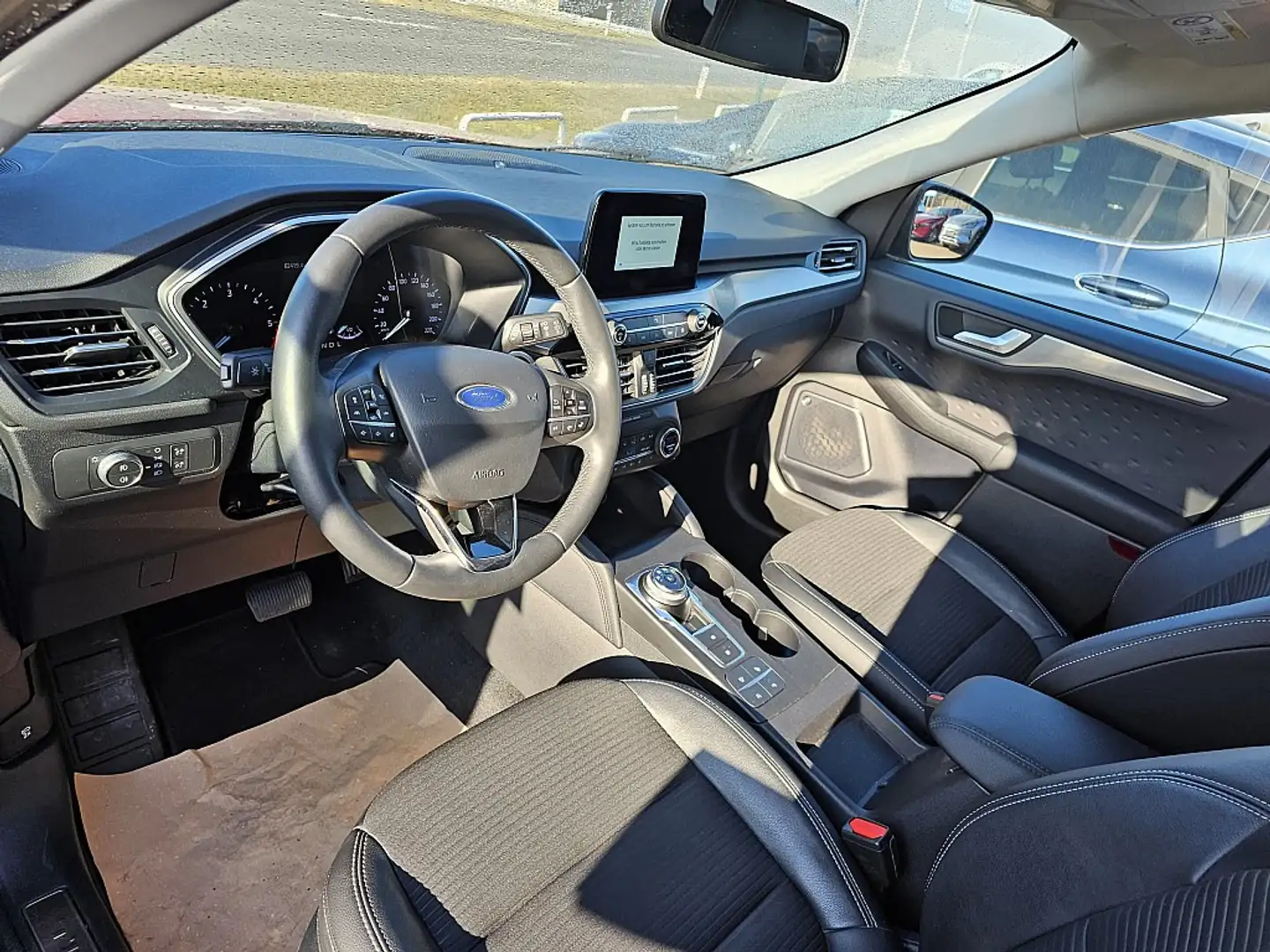 Ford Kuga 2,0 EcoBlue AWD Titanium X Aut. Rot - 2