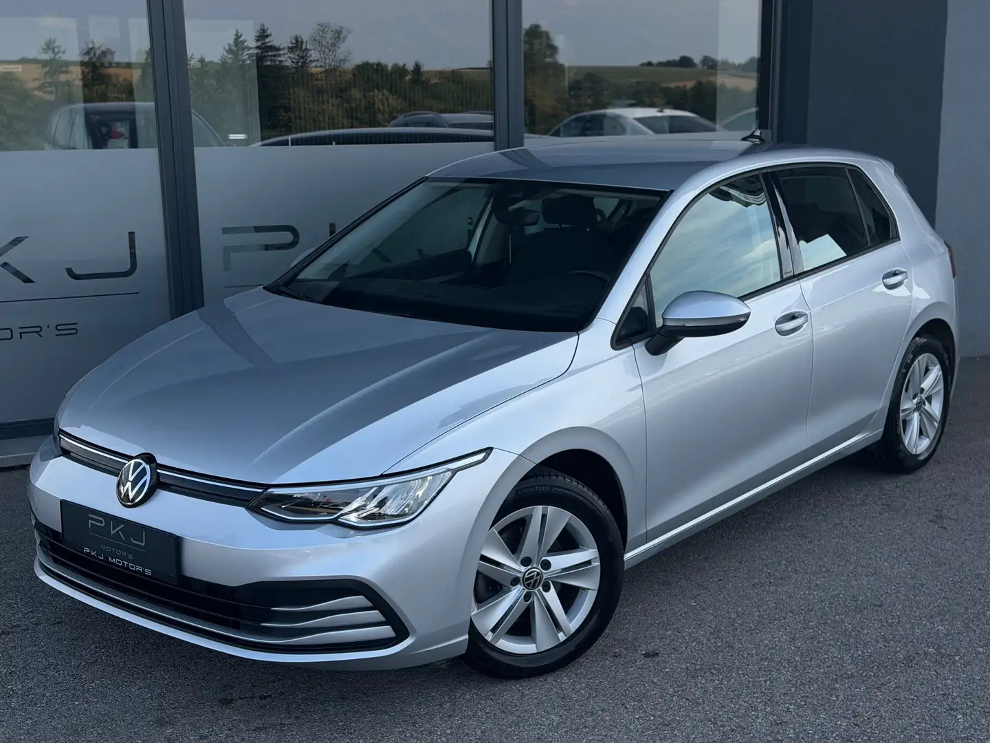 Volkswagen Golf Golf 8 2.0 TDI Life  1.BESITZ Silber - 1