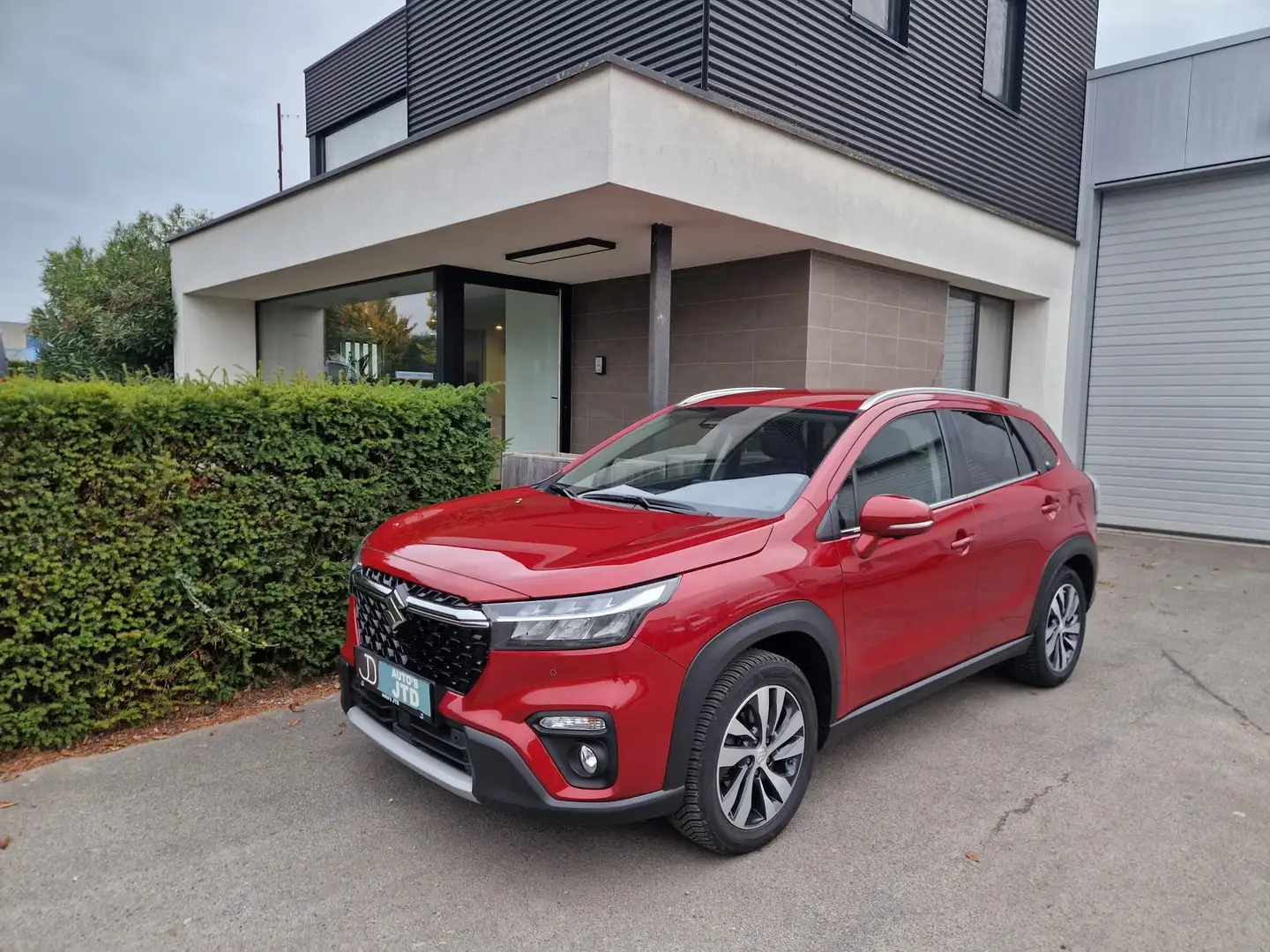 Suzuki SX4 S-Cross SX4 S-Cross 1.4 Boosterjet Hybrid Comfort Rood - 1