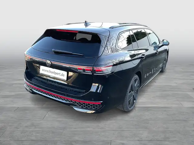 Volkswagen Passat view 3