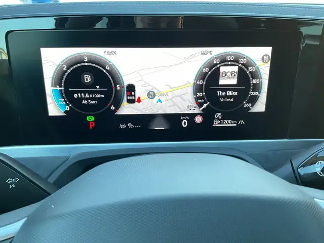 Volkswagen Passat view 9