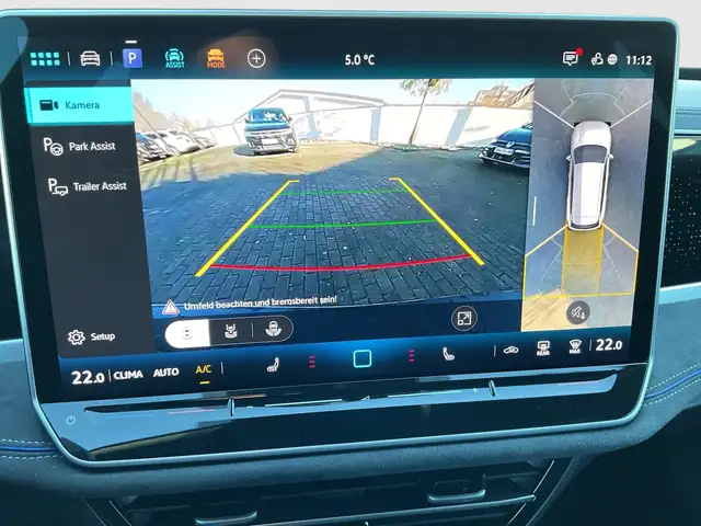 Volkswagen Passat view 11