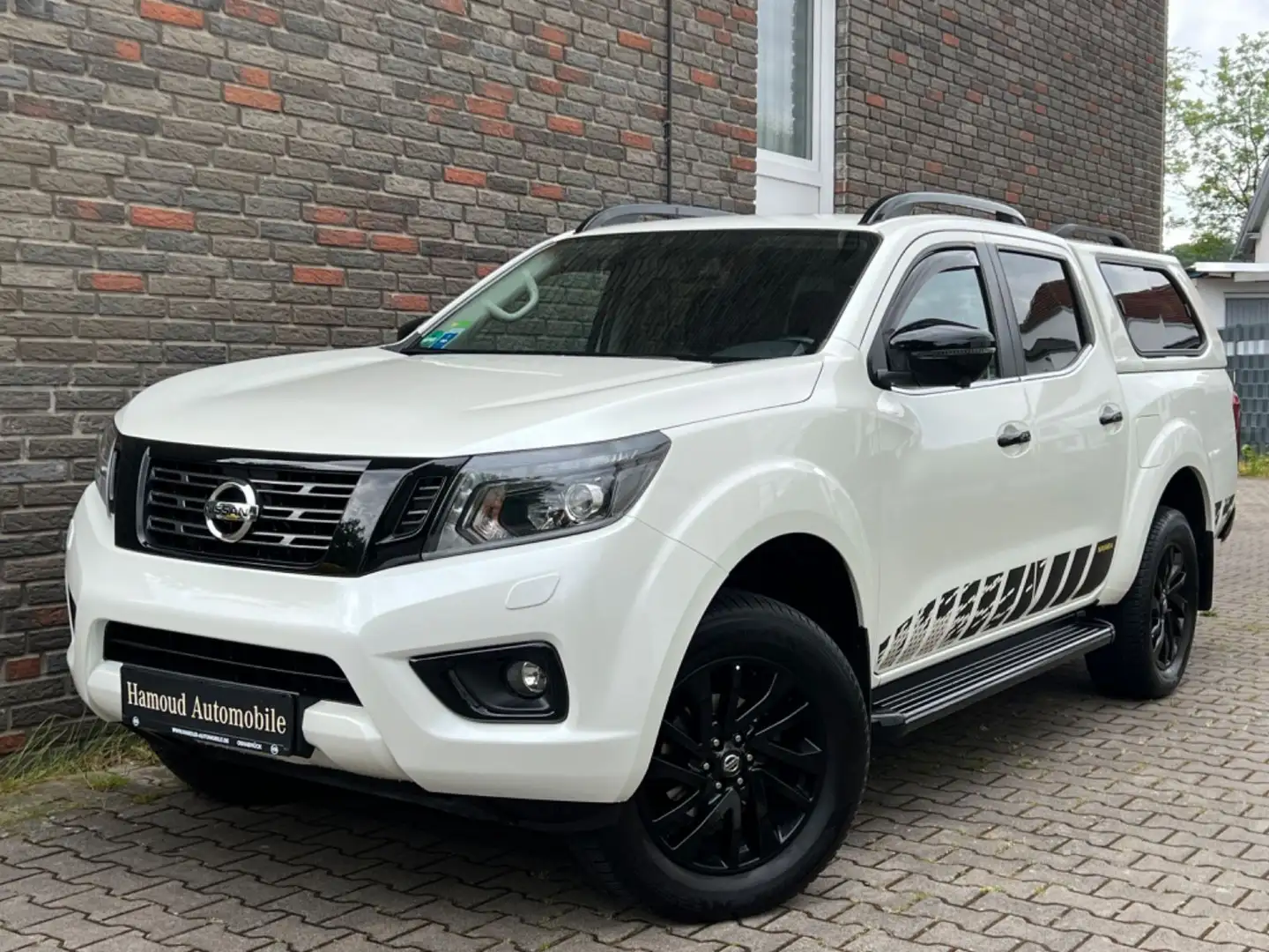 Nissan Navara NP300 N-Guard 4x4 Perlmutt-Weiß Hardtop Wit - 1