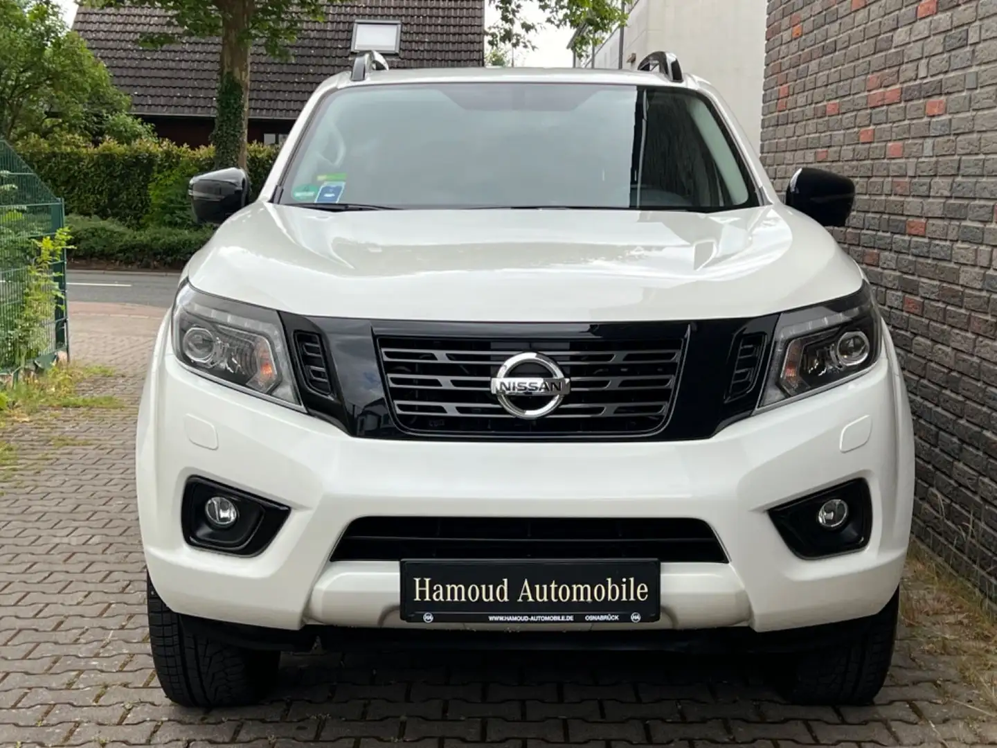 Nissan Navara NP300 N-Guard 4x4 Perlmutt-Weiß Hardtop Wit - 2