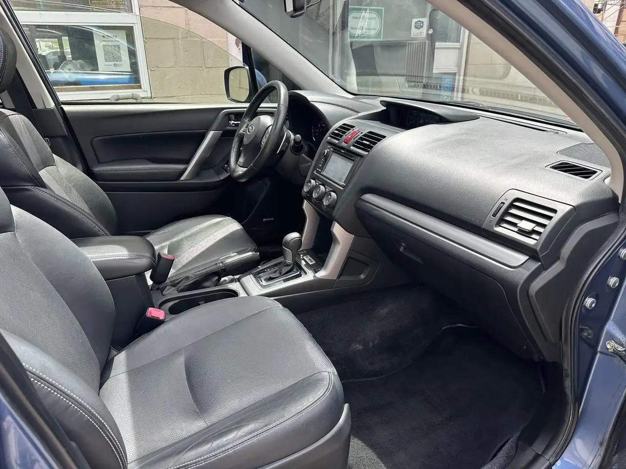 Subaru Forester снимка Subaru Forester