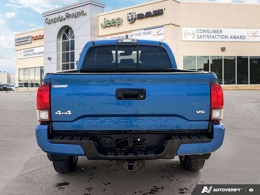 2018 Toyota Tacoma SR5 — снимка 1