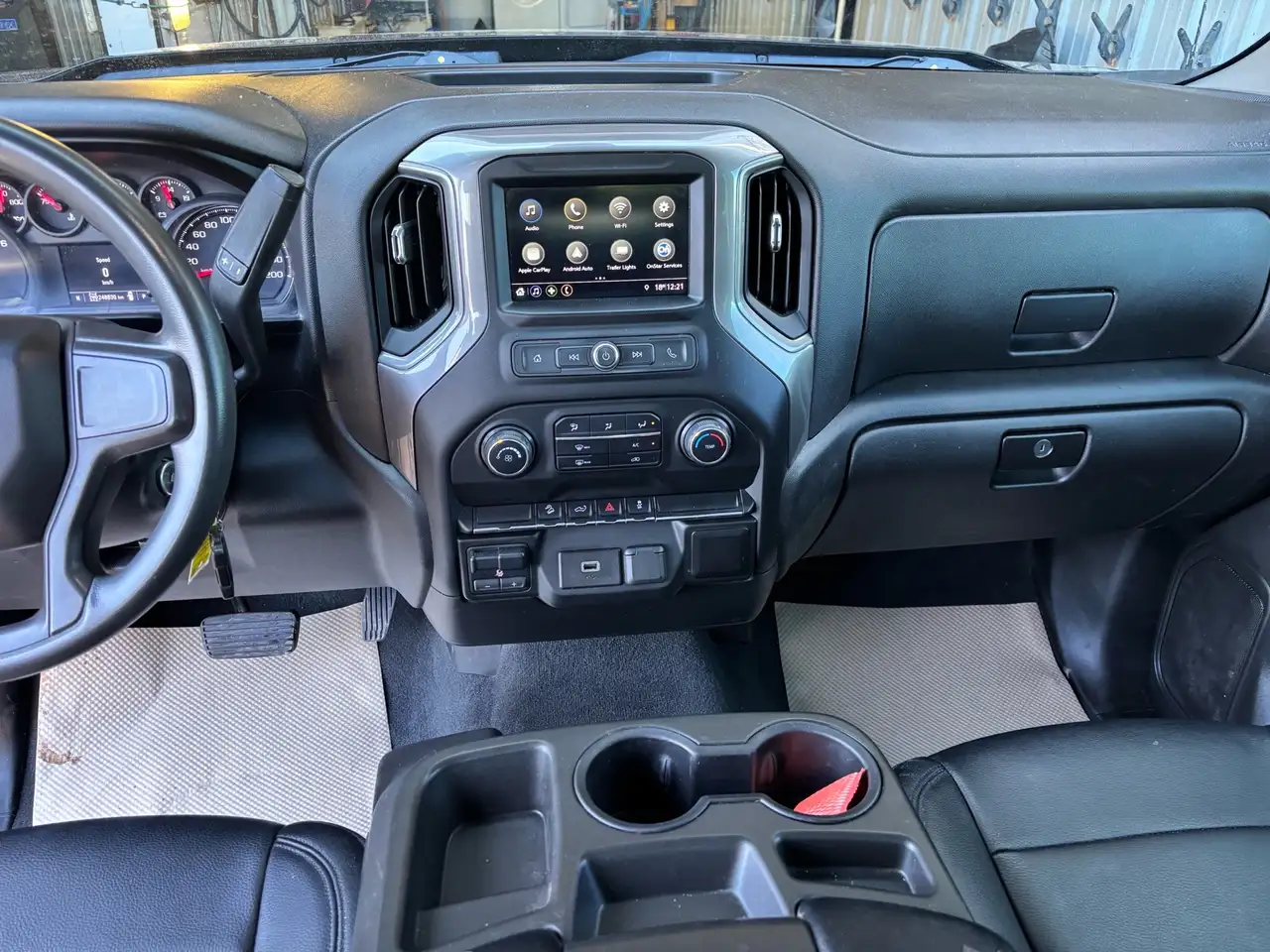 Chevrolet Silverado 1500 снимка Chevrolet Silverado 1500