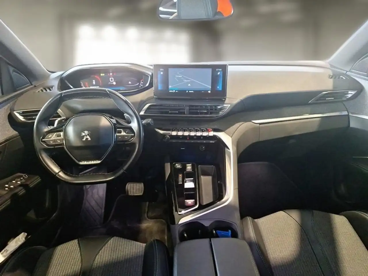 Peugeot 3008 BLUEHDI 130 EAT8 SES ALLURE SUV, миниатюра 7