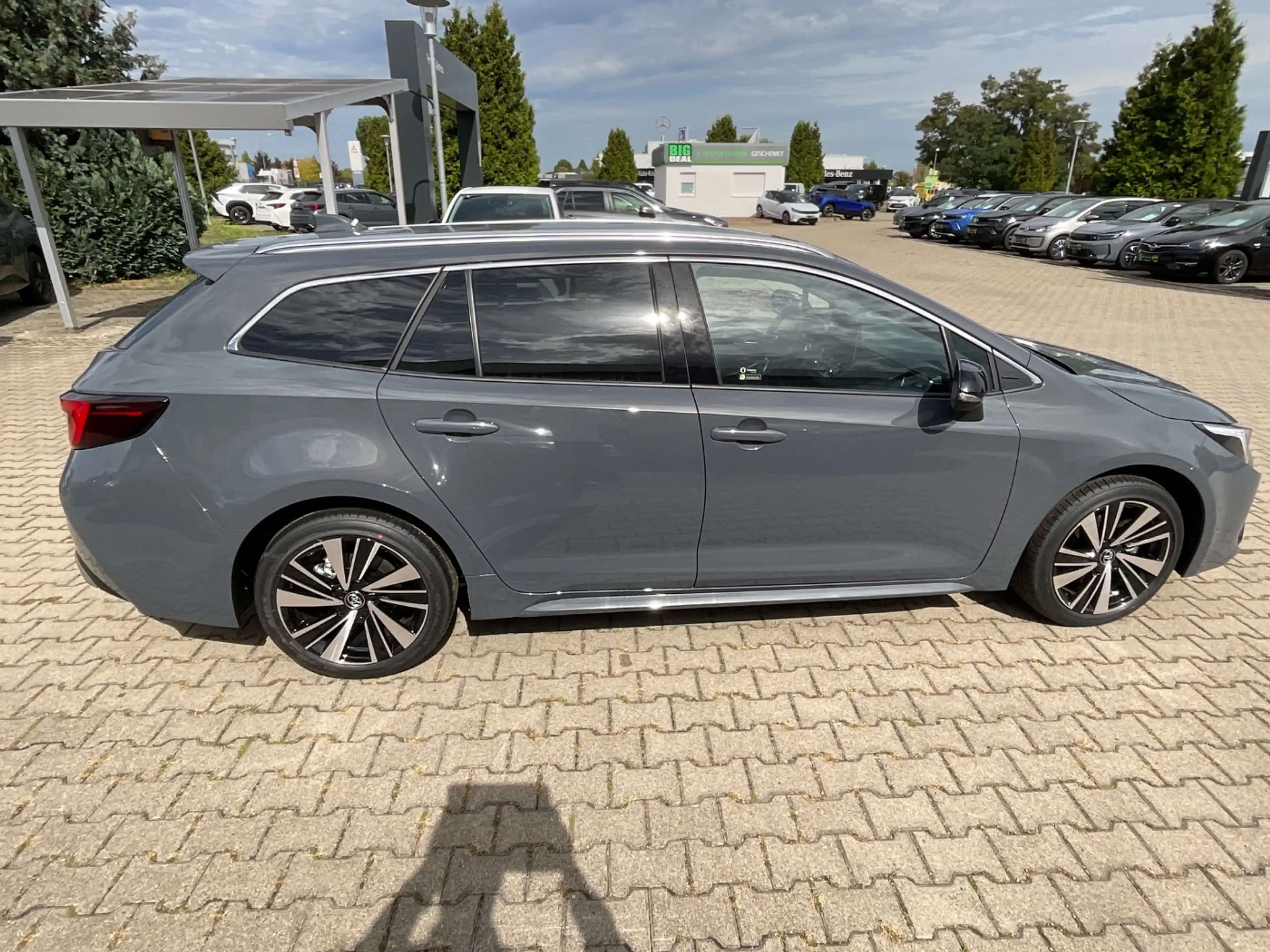 Toyota Corolla Touring Sports 2.0 Teamplayer ACC+LED — photo 7