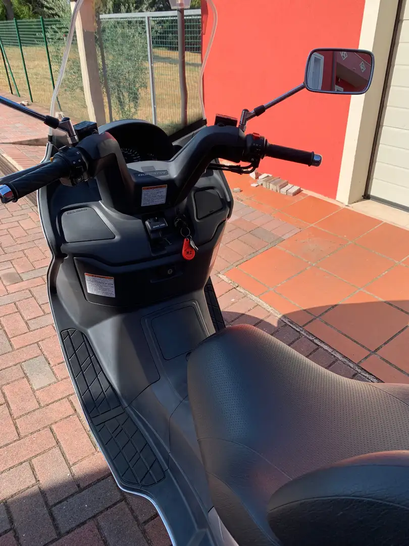 Suzuki Burgman 250 Argento - 2
