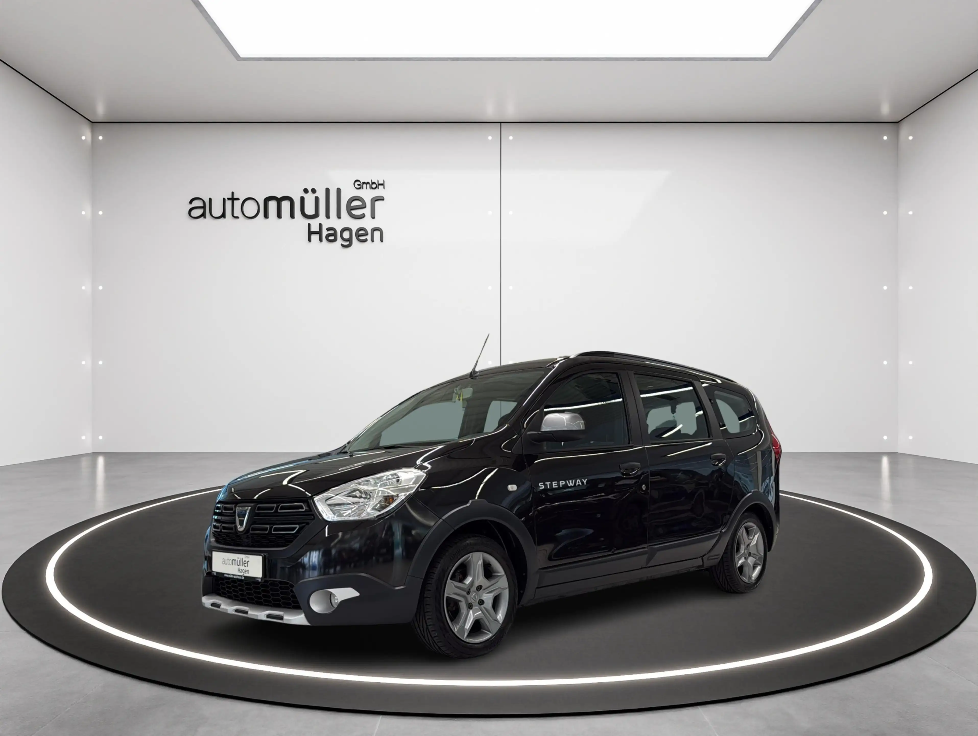 Dacia Lodgy 1.3 TCe 130 Stepway Plus 7-Sitzer — photo 3