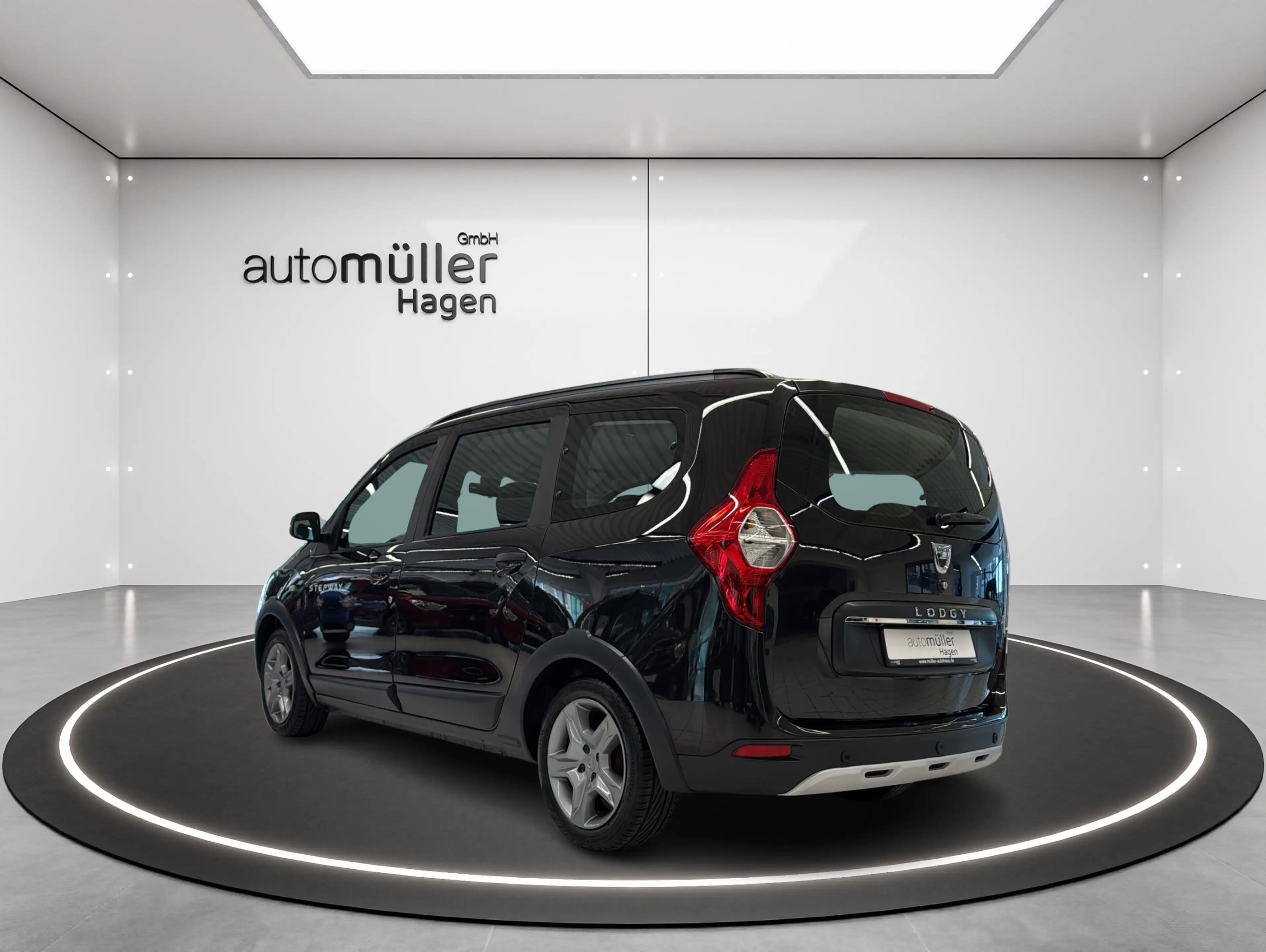 Dacia Lodgy 1.3 TCe 130 Stepway Plus 7-Sitzer — photo 6